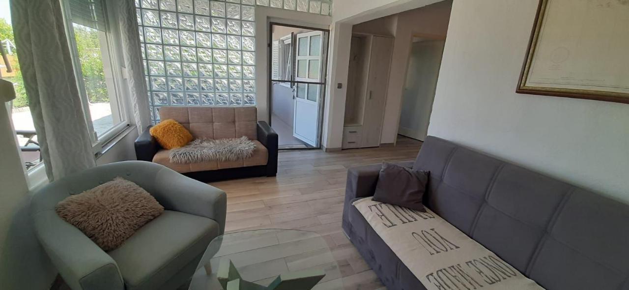 Apartment Mezaroca Rogoznica  Εξωτερικό φωτογραφία
